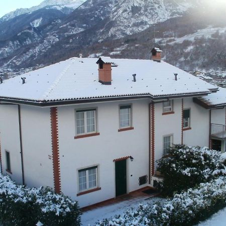 Villa Mafi Нюс Екстер'єр фото